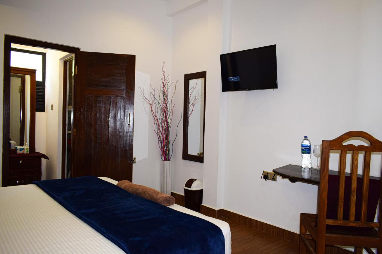 Alffa Guest Inn Trincomalee Dış mekan fotoğraf