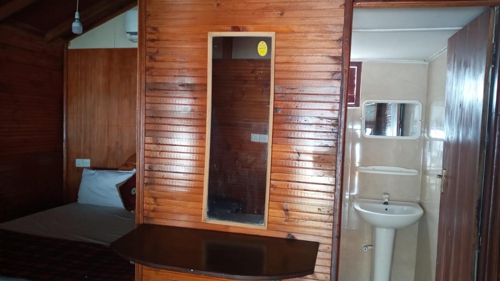 Alffa Guest Inn Trincomalee Dış mekan fotoğraf