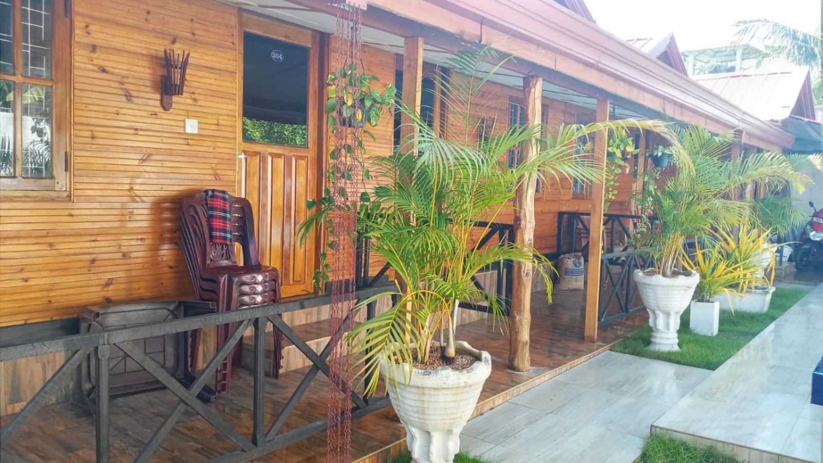 Alffa Guest Inn Trincomalee Dış mekan fotoğraf